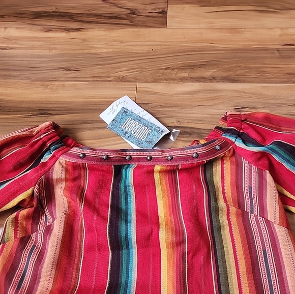 Silverado Western Rese Serape Shirt Red Multicolored Striped Off Shoulder Size S - Picture 4 of 16